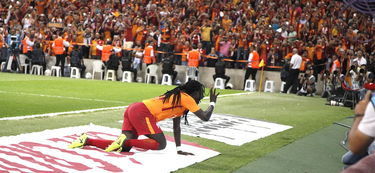 开云官方网-法甲升班马快速适应顶级联赛经验分享，德甲升班马夺冠奇迹