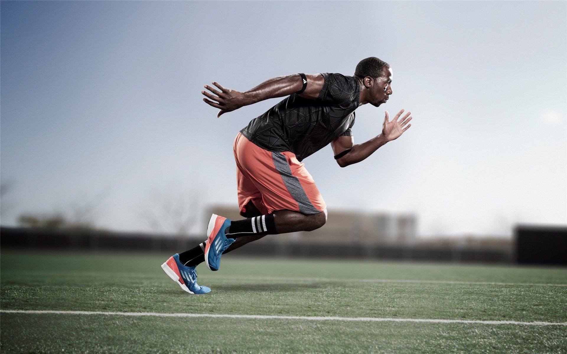 开云体育下载-PSG阵型调整频繁影响战术稳定性